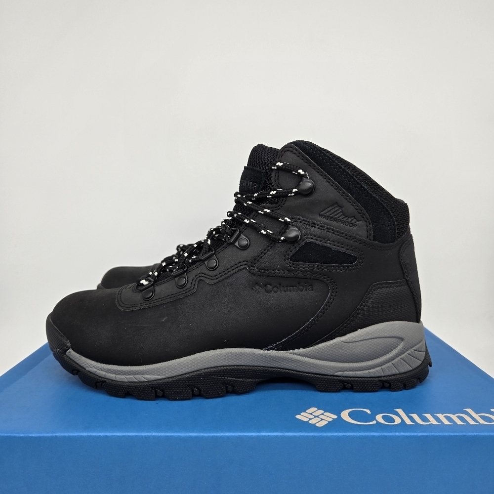 New Columbia Newton Ridge Plus Women's Waterproof Hiking Boots Size 8.5